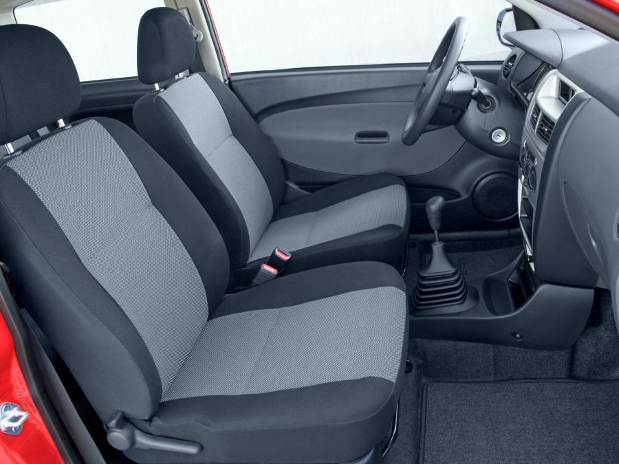  Daihatsu Cuore 3-Door 2003 года  (фото 12 из 16)